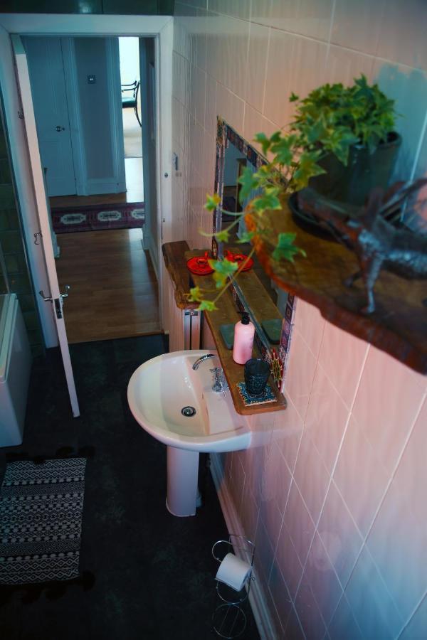 Grand Top Floor Apartment In The Royal Bank House Maybole Экстерьер фото
